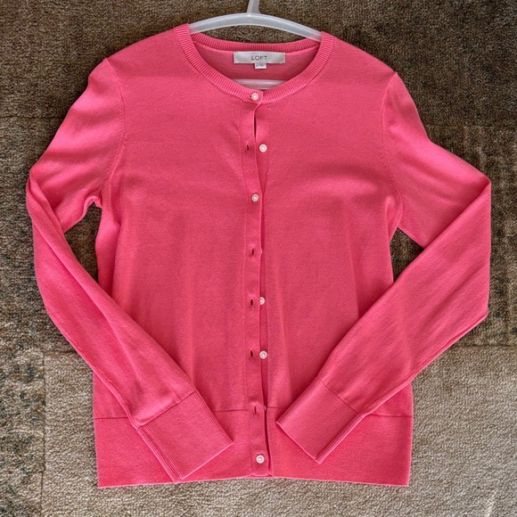 LOFT Sweaters - NWOT LOFT Vibrant Coral Women's Cardigan